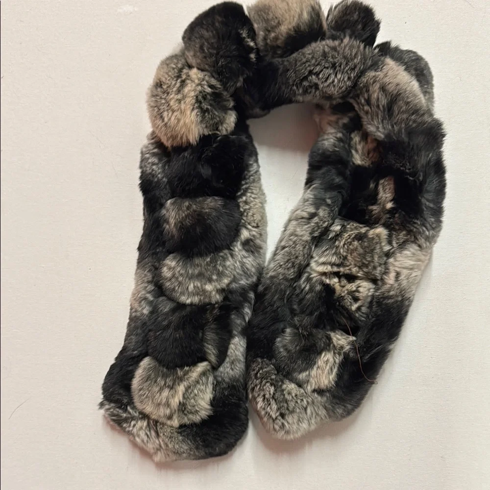 Luxurious Black & Gray Rabbit Fur Wrap Scarf — Chinchilla-Look Elegance 🖤🩶